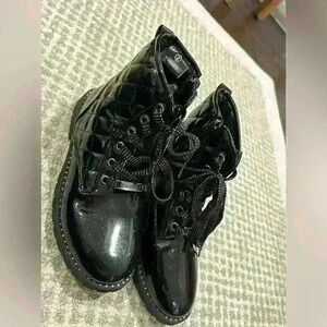 Tahari Patent Faux Leather Glitter Combat Boots Sude Zip Girls Black Size 2